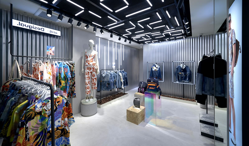 jul2020_desigual-tokyo-ginza_2